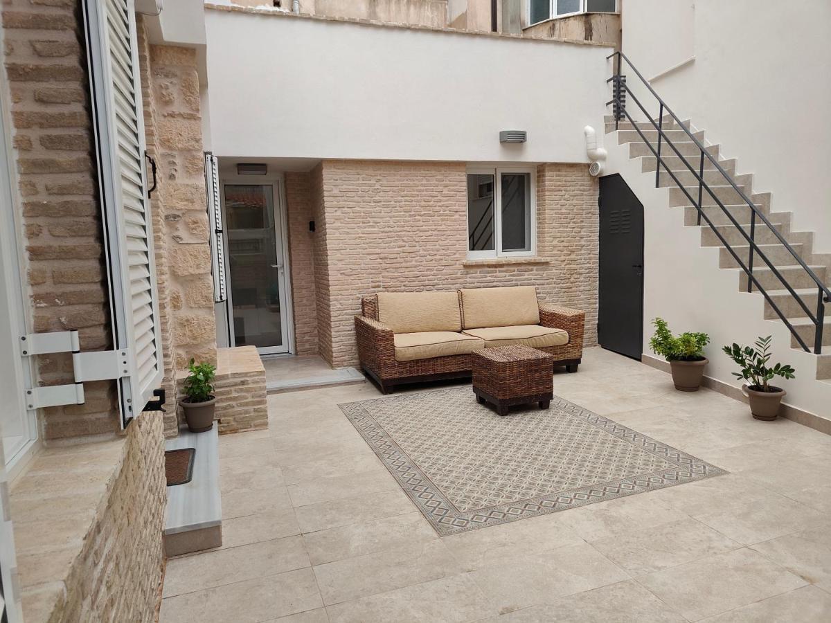 Litseli Apartamento Atenas Exterior foto